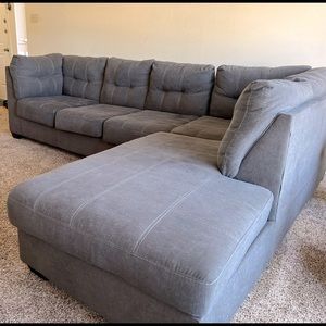 Fairly new Gray couch set $400 ready to pick up